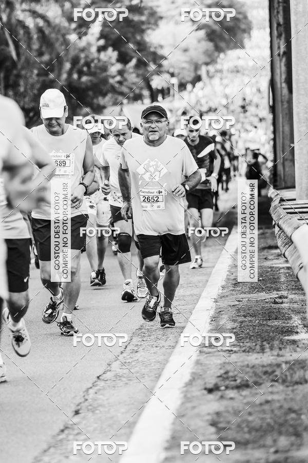 Buy your photos of the eventFotos de Corrida em Preto & Branco on Fotop