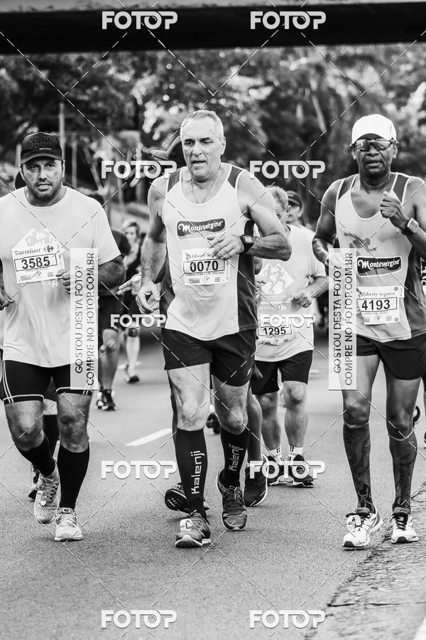 Buy your photos of the eventFotos de Corrida em Preto & Branco on Fotop