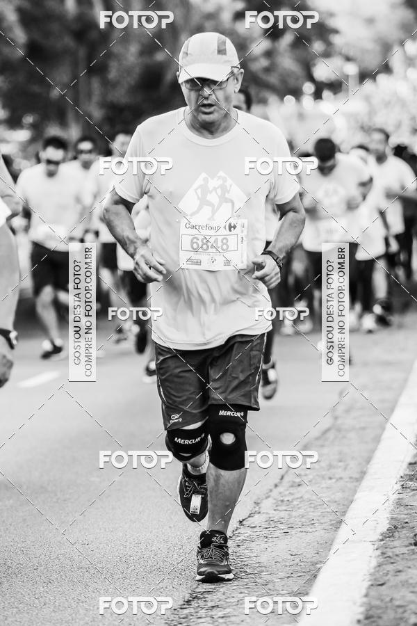Buy your photos of the eventFotos de Corrida em Preto & Branco on Fotop