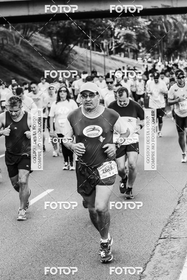 Buy your photos of the eventFotos de Corrida em Preto & Branco on Fotop