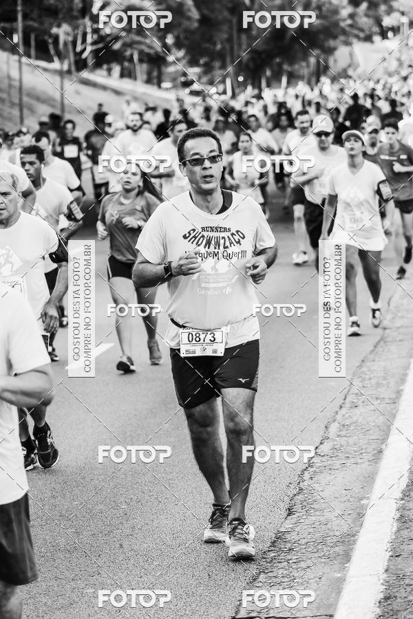 Buy your photos of the eventFotos de Corrida em Preto & Branco on Fotop