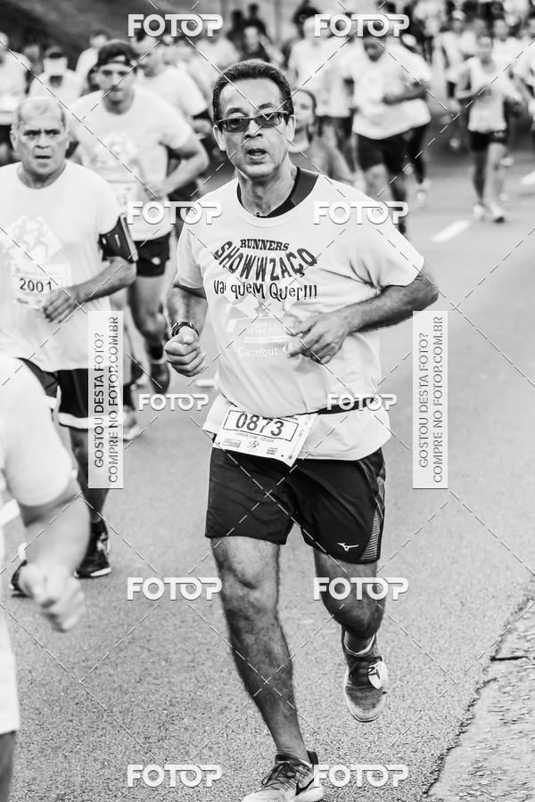 Buy your photos of the eventFotos de Corrida em Preto & Branco on Fotop