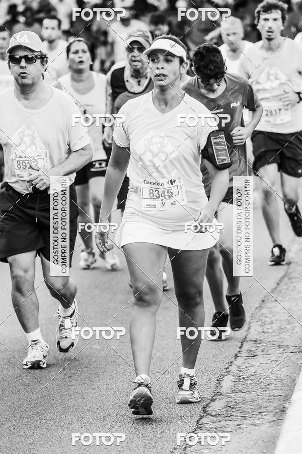 Buy your photos of the eventFotos de Corrida em Preto & Branco on Fotop