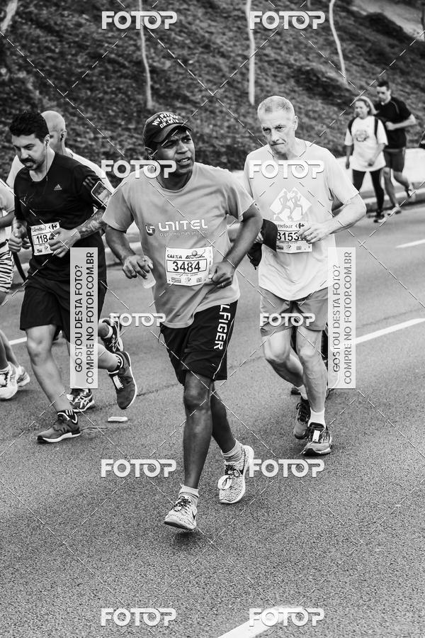 Buy your photos of the eventFotos de Corrida em Preto & Branco on Fotop