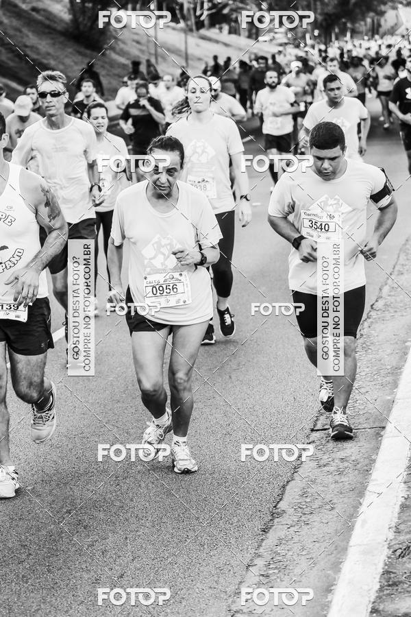 Buy your photos of the eventFotos de Corrida em Preto & Branco on Fotop