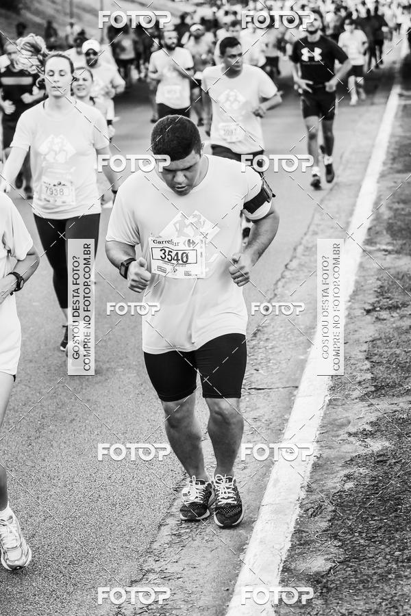 Buy your photos of the eventFotos de Corrida em Preto & Branco on Fotop