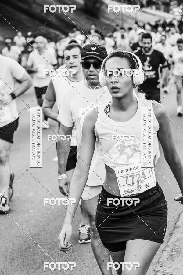 Buy your photos of the eventFotos de Corrida em Preto & Branco on Fotop