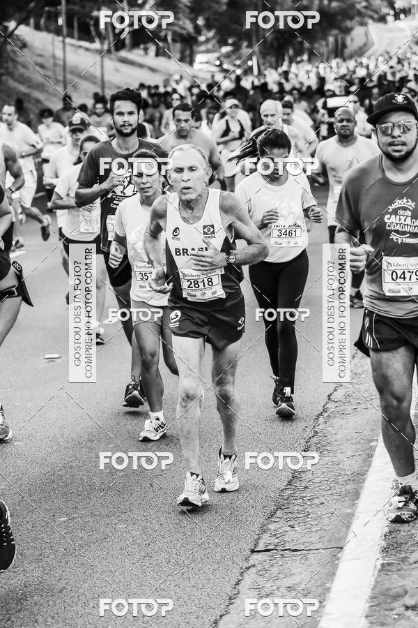 Buy your photos of the eventFotos de Corrida em Preto & Branco on Fotop