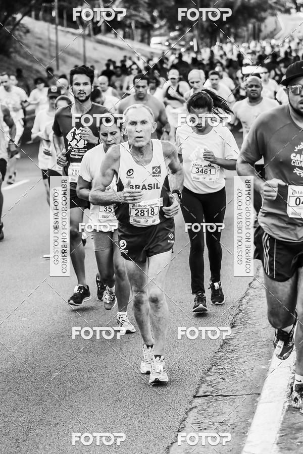 Buy your photos of the eventFotos de Corrida em Preto & Branco on Fotop