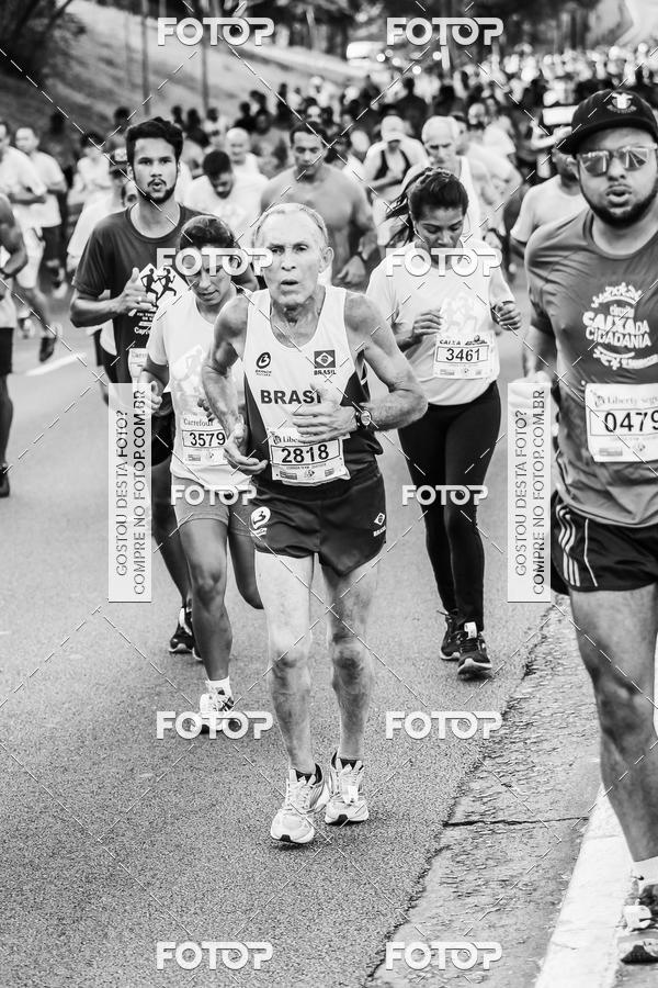 Buy your photos of the eventFotos de Corrida em Preto & Branco on Fotop