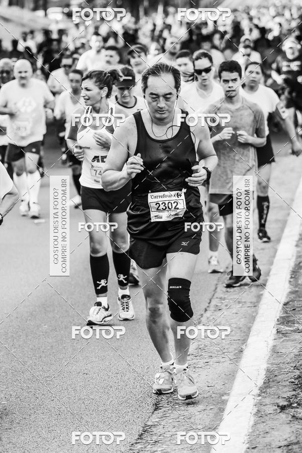 Buy your photos of the eventFotos de Corrida em Preto & Branco on Fotop