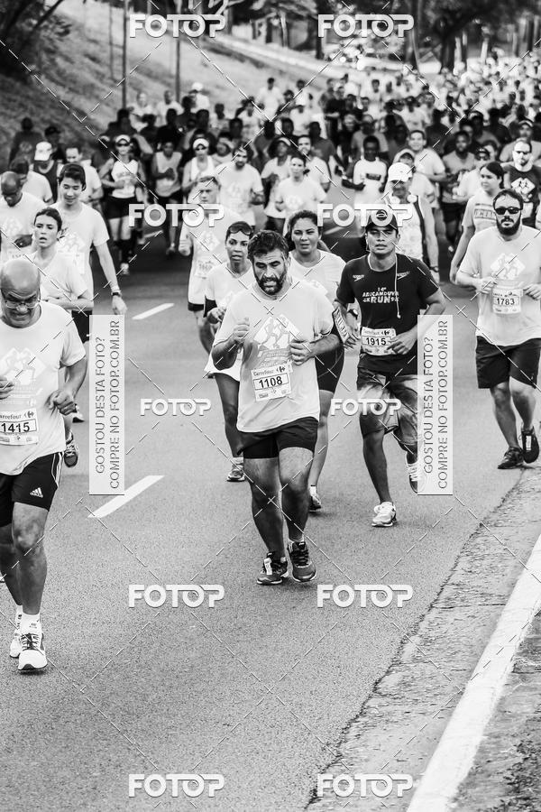 Buy your photos of the eventFotos de Corrida em Preto & Branco on Fotop