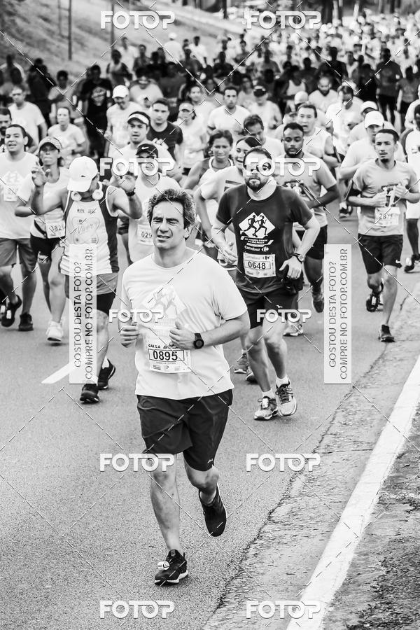 Buy your photos of the eventFotos de Corrida em Preto & Branco on Fotop