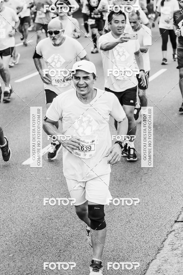 Buy your photos of the eventFotos de Corrida em Preto & Branco on Fotop