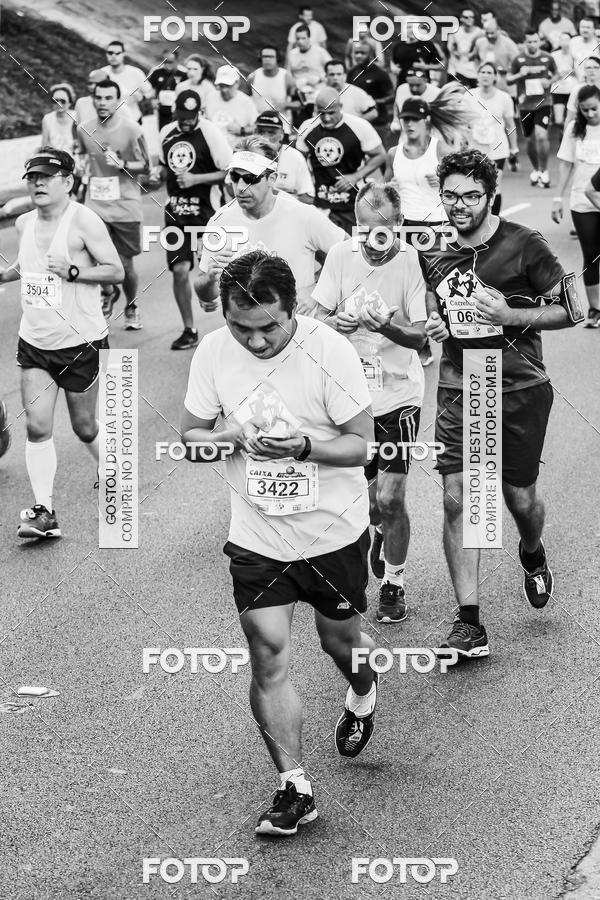 Buy your photos of the eventFotos de Corrida em Preto & Branco on Fotop