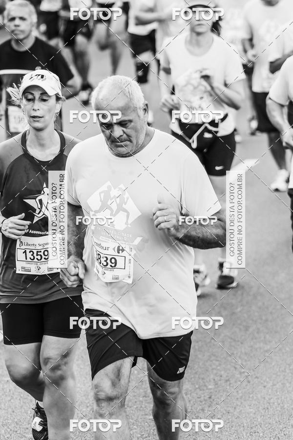 Buy your photos of the eventFotos de Corrida em Preto & Branco on Fotop