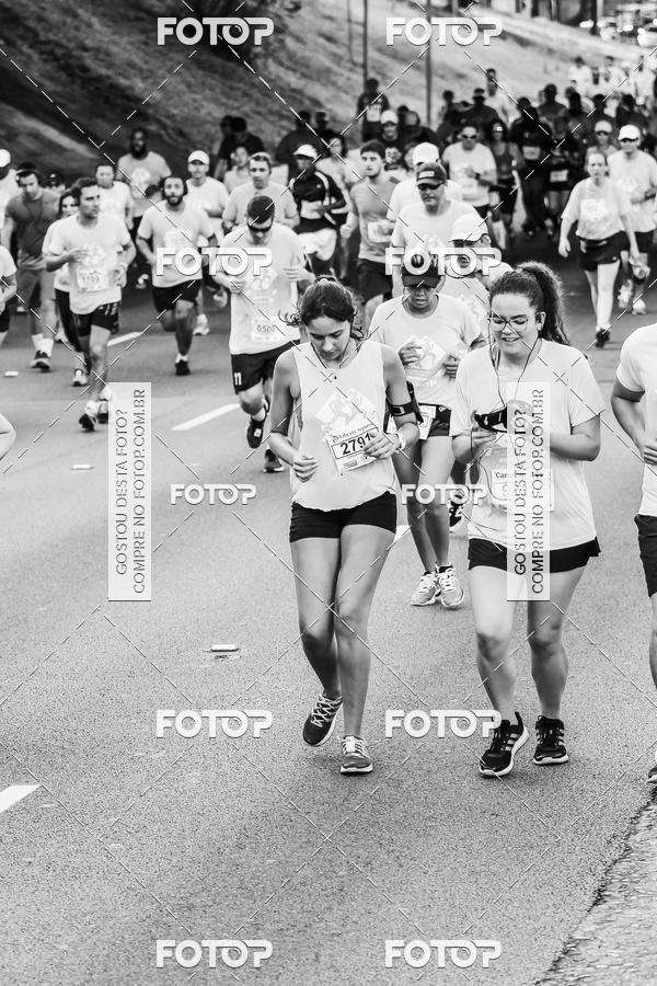 Buy your photos of the eventFotos de Corrida em Preto & Branco on Fotop