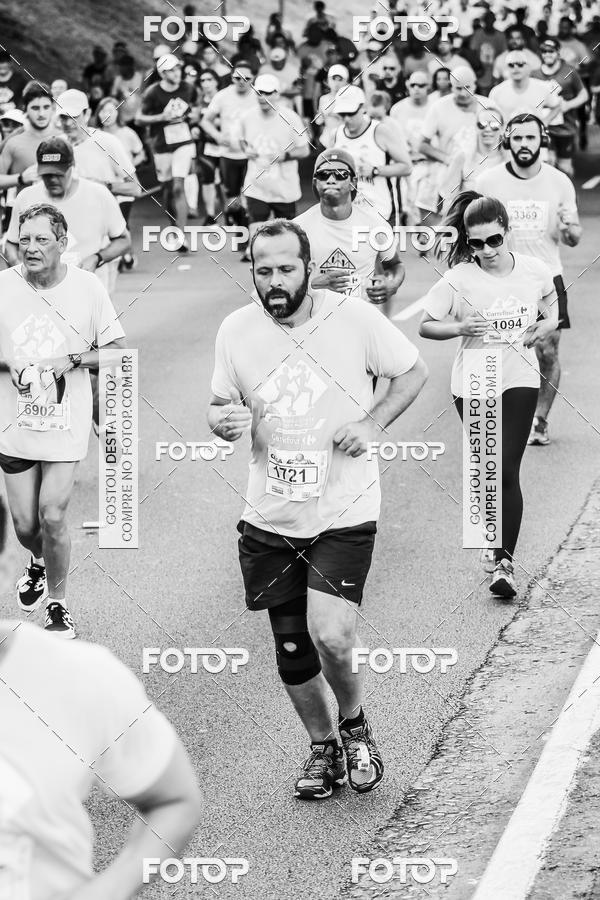 Buy your photos of the eventFotos de Corrida em Preto & Branco on Fotop