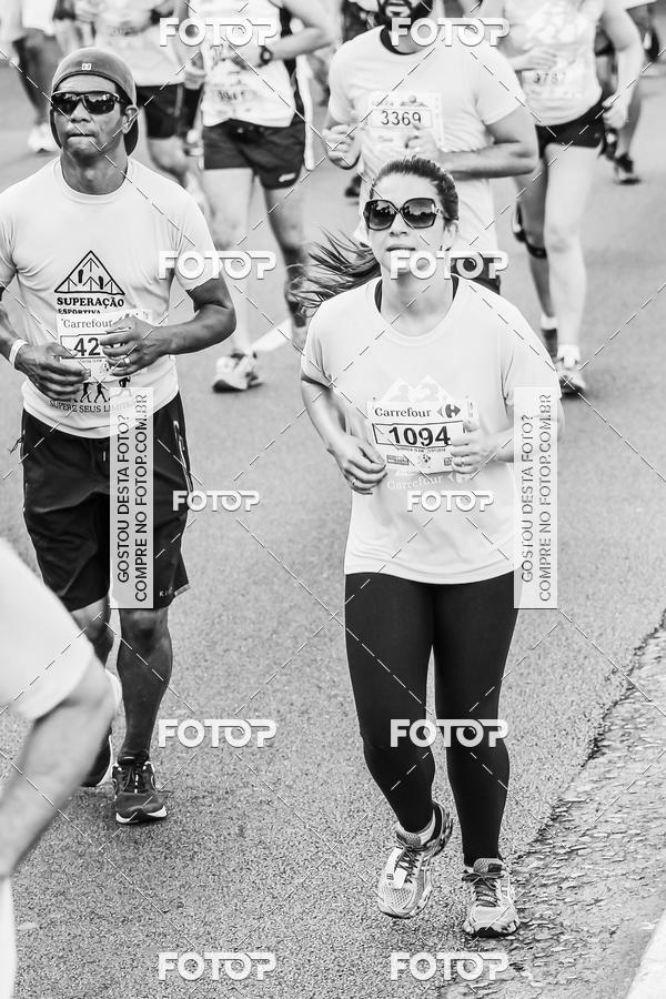 Buy your photos of the eventFotos de Corrida em Preto & Branco on Fotop