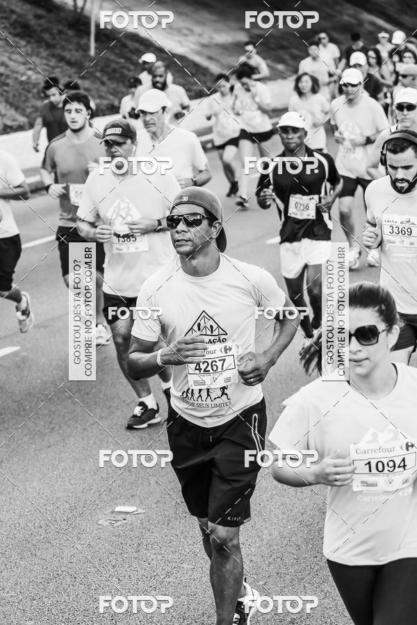 Buy your photos of the eventFotos de Corrida em Preto & Branco on Fotop