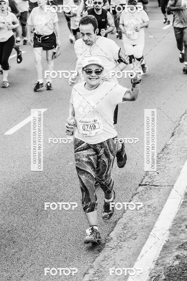 Buy your photos of the eventFotos de Corrida em Preto & Branco on Fotop
