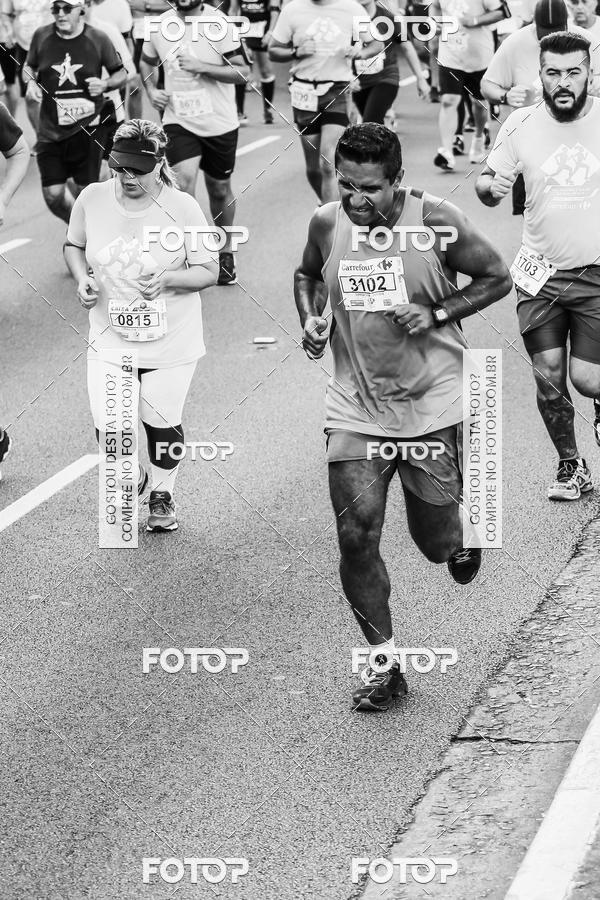 Buy your photos of the eventFotos de Corrida em Preto & Branco on Fotop