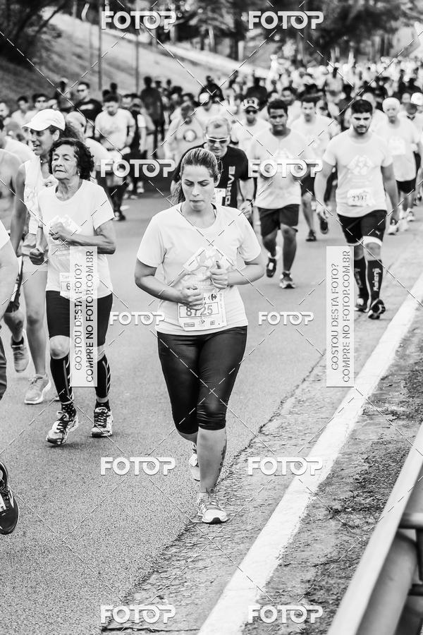 Buy your photos of the eventFotos de Corrida em Preto & Branco on Fotop
