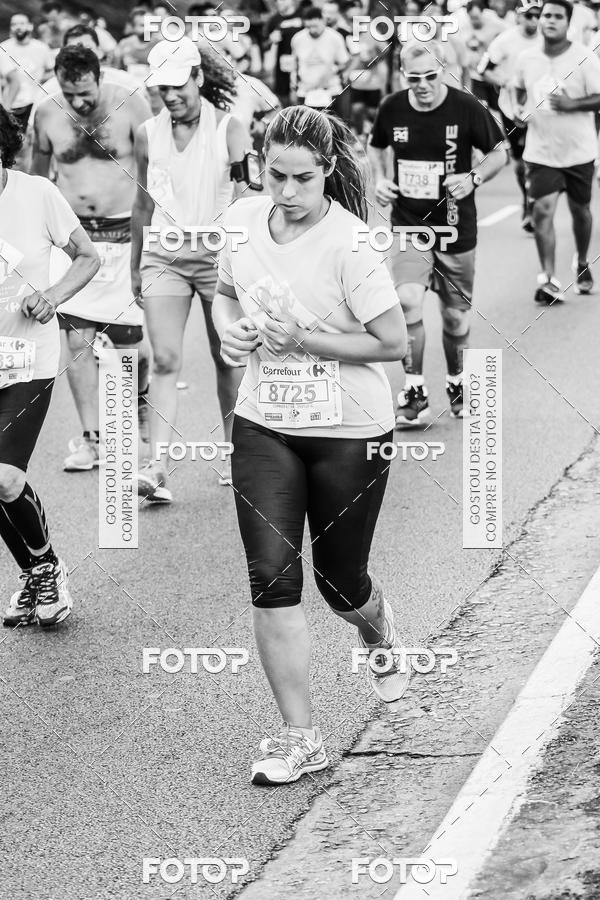 Buy your photos of the eventFotos de Corrida em Preto & Branco on Fotop