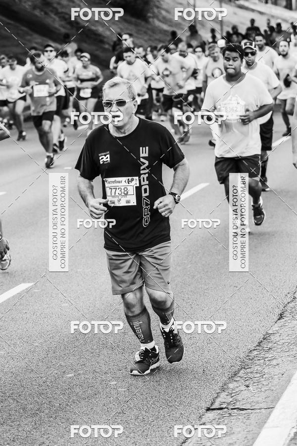 Buy your photos of the eventFotos de Corrida em Preto & Branco on Fotop
