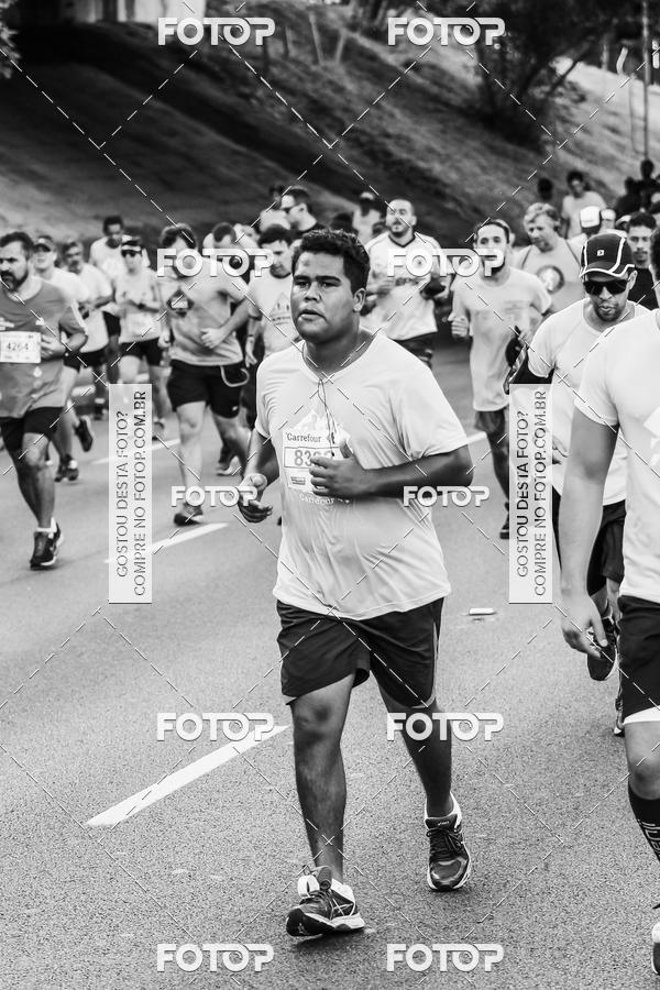 Buy your photos of the eventFotos de Corrida em Preto & Branco on Fotop