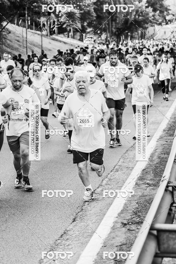 Buy your photos of the eventFotos de Corrida em Preto & Branco on Fotop