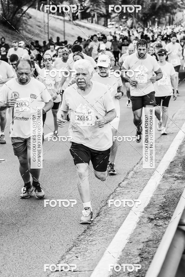 Buy your photos of the eventFotos de Corrida em Preto & Branco on Fotop