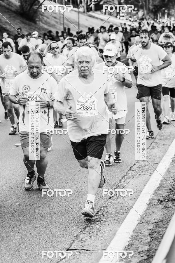 Buy your photos of the eventFotos de Corrida em Preto & Branco on Fotop