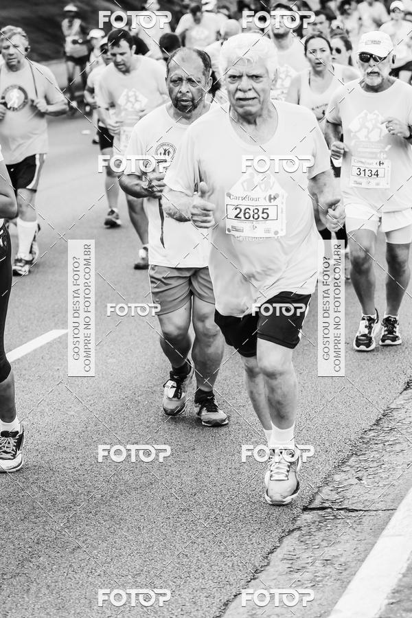 Buy your photos of the eventFotos de Corrida em Preto & Branco on Fotop
