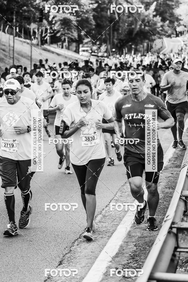 Buy your photos of the eventFotos de Corrida em Preto & Branco on Fotop