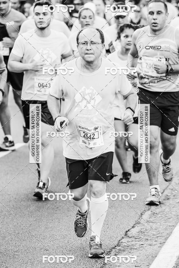 Buy your photos of the eventFotos de Corrida em Preto & Branco on Fotop