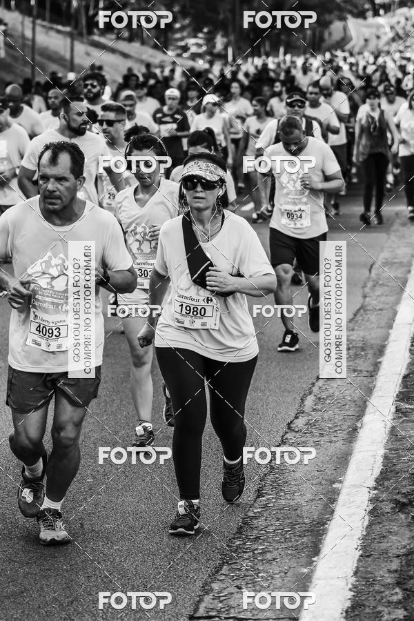 Buy your photos of the eventFotos de Corrida em Preto & Branco on Fotop