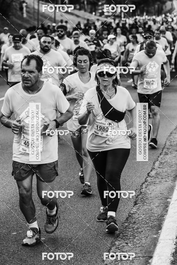 Buy your photos of the eventFotos de Corrida em Preto & Branco on Fotop