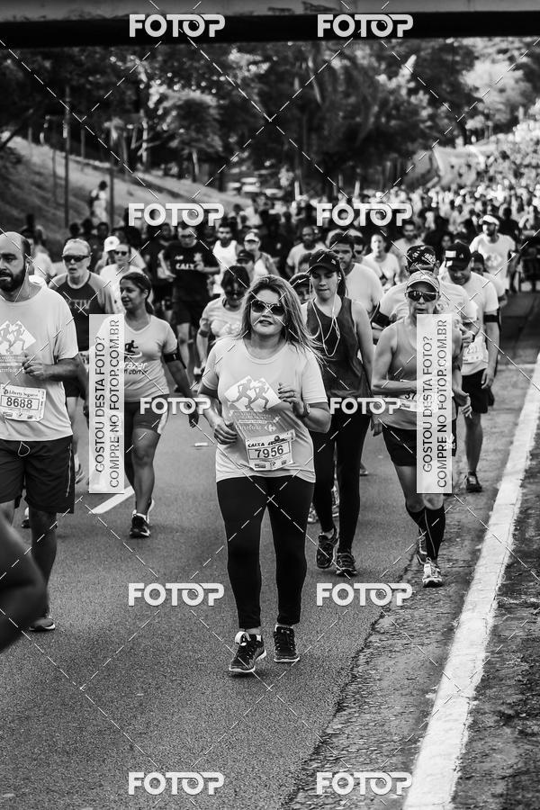 Buy your photos of the eventFotos de Corrida em Preto & Branco on Fotop