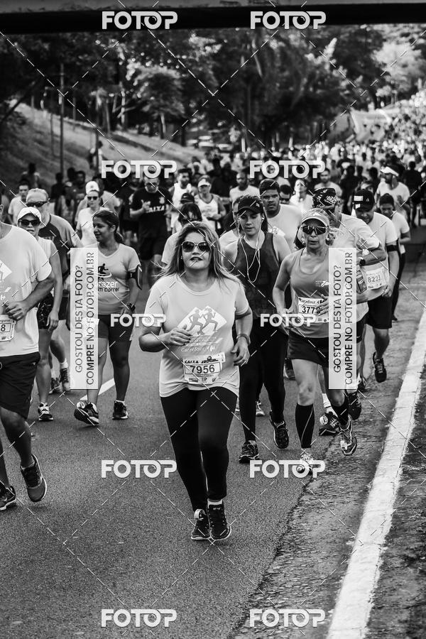 Buy your photos of the eventFotos de Corrida em Preto & Branco on Fotop