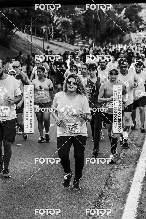 Buy your photos of the eventFotos de Corrida em Preto & Branco on Fotop