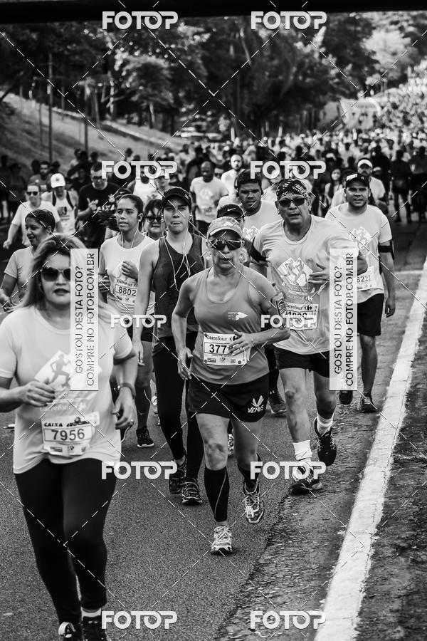 Buy your photos of the eventFotos de Corrida em Preto & Branco on Fotop