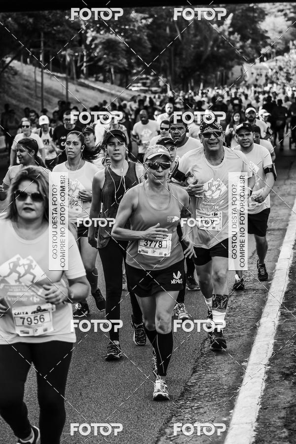 Buy your photos of the eventFotos de Corrida em Preto & Branco on Fotop