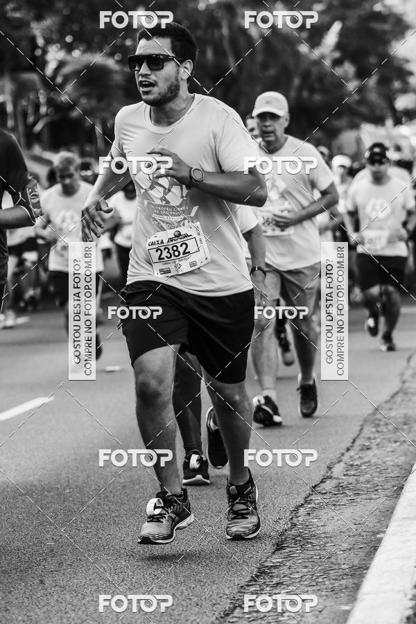 Buy your photos of the eventFotos de Corrida em Preto & Branco on Fotop