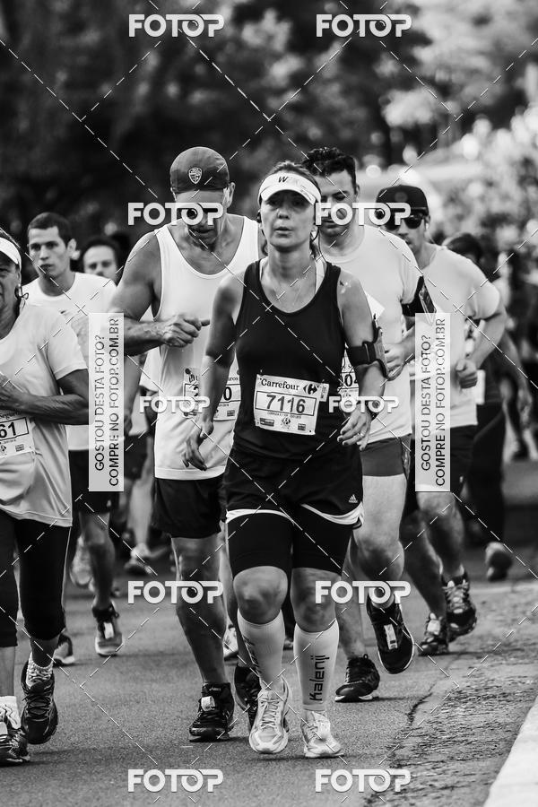 Buy your photos of the eventFotos de Corrida em Preto & Branco on Fotop