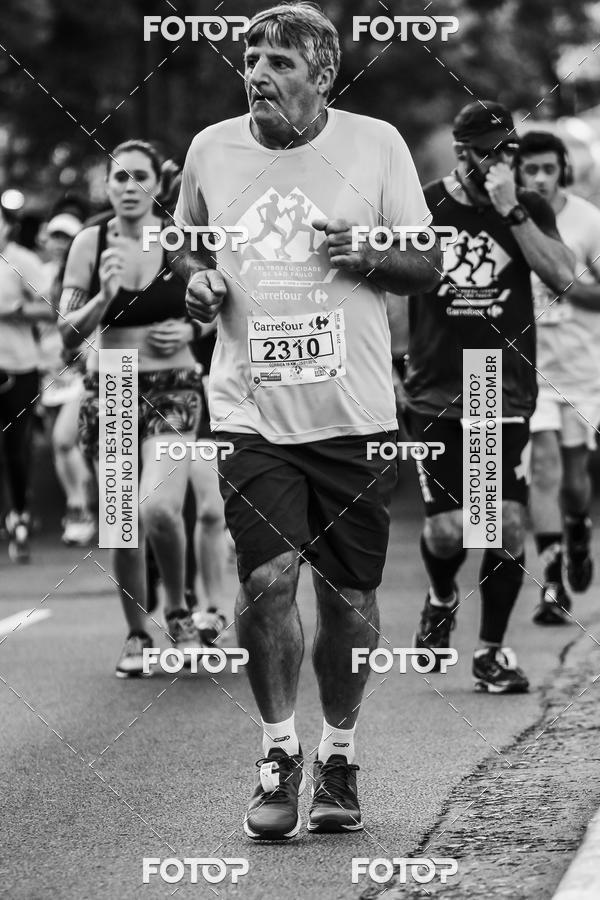 Buy your photos of the eventFotos de Corrida em Preto & Branco on Fotop