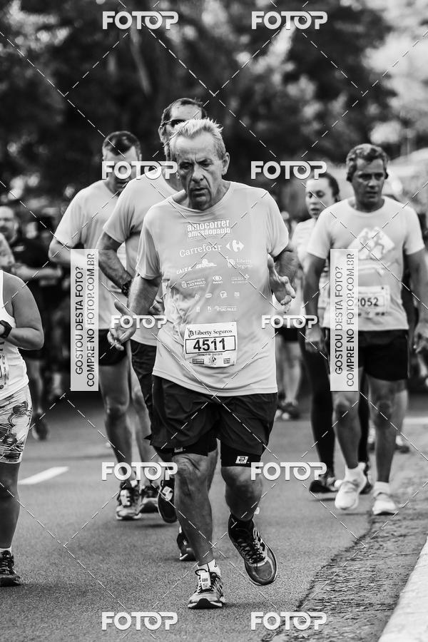 Buy your photos of the eventFotos de Corrida em Preto & Branco on Fotop