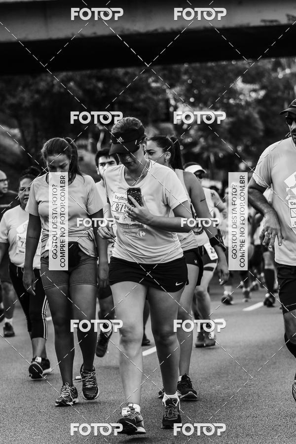 Buy your photos of the eventFotos de Corrida em Preto & Branco on Fotop