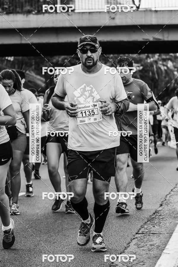 Buy your photos of the eventFotos de Corrida em Preto & Branco on Fotop