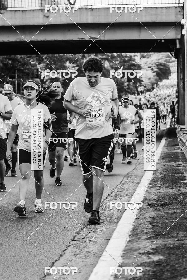 Buy your photos of the eventFotos de Corrida em Preto & Branco on Fotop